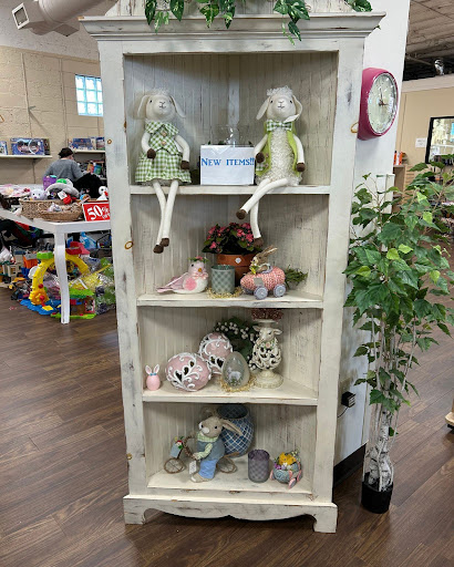 ditto Upscale Resale of NJ Gallery - United States