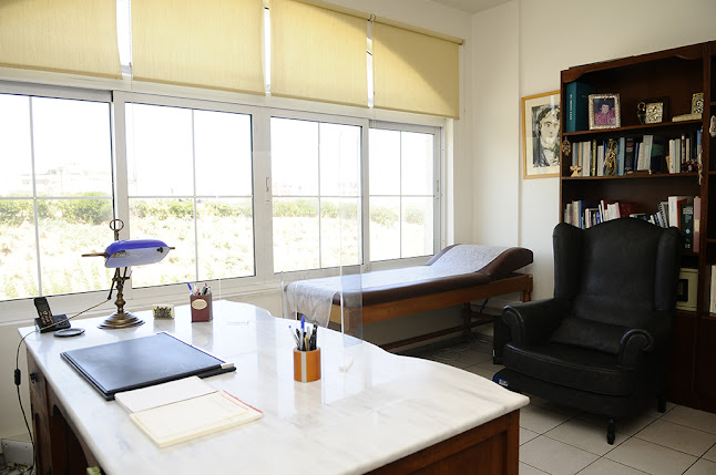 Στριμπάκος Δημήτριος - Ψυχίατρος - ψυχολόγος