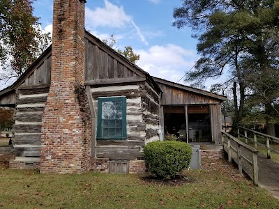 Tate Log House