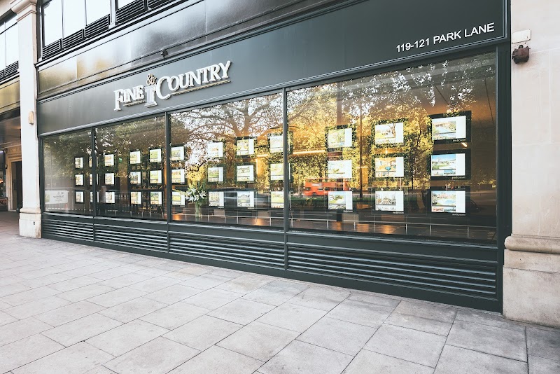 Fine & Country Southampton and Romsey photo 2