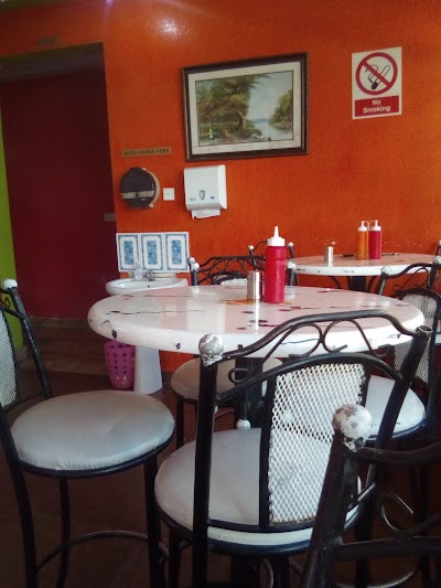 Photos of Oloiboni Hotel