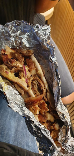 http://www.mikosgyros.com/