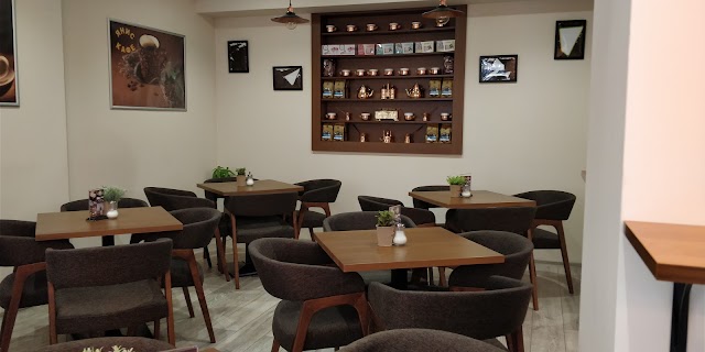 Yiannis Cafe
