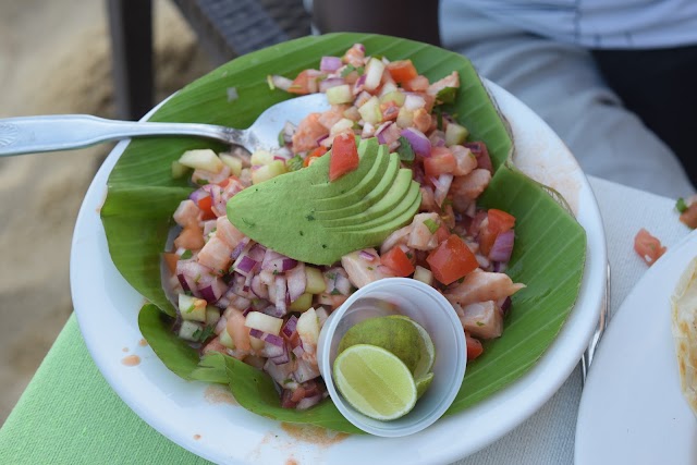 Mango Deck Restaurant, Bar & Beach Club