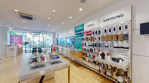 Photo n°24 de Boutique SFR Romans Sur Isere à Romans-sur-Isère (Opérateur téléphonique)