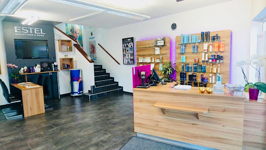 Friseur-Verlockung Tamara Houszka Fischauer G. 164/6, 2700 Wiener Neustadt, Österreich