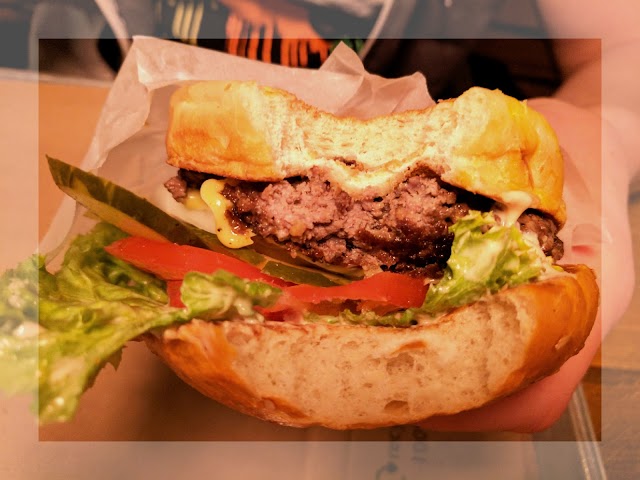 Jamy’s Burger