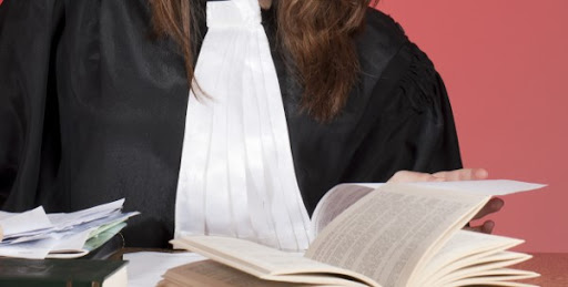 VRIONI Avocat, Droit de l'urbanisme, Droit immobilier, Conflits de voisinage - Thumbnail