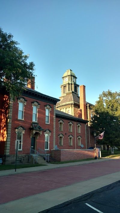 Holmes County Court