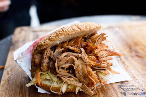 Rolling Smoker Foodtruck - Catering - Thumbnail