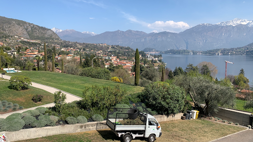 Traversa Giardini