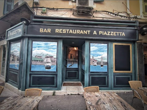 A Piazzetta chez Nono