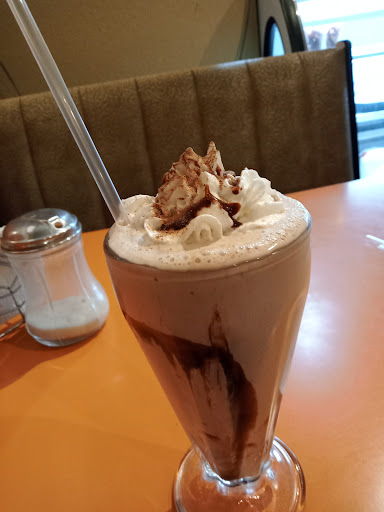 Cafe Ely's - Visual