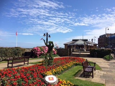 Photos of Douglas Promenade gardens