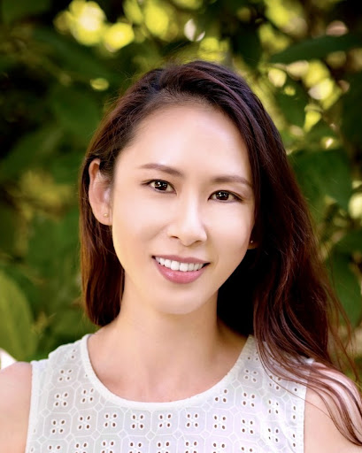 Amanda Lin - Licensed Real Estate Salesperson - Douglas Elliman Real Estate