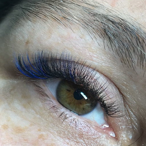 LEEJ Cils et Maquillage Permanent Gallery - France