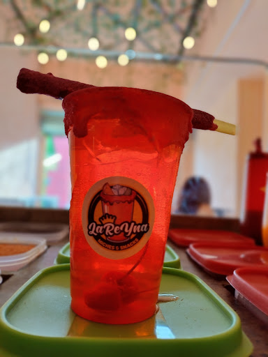 La ReYna Miches & Snacks - Thumbnail
