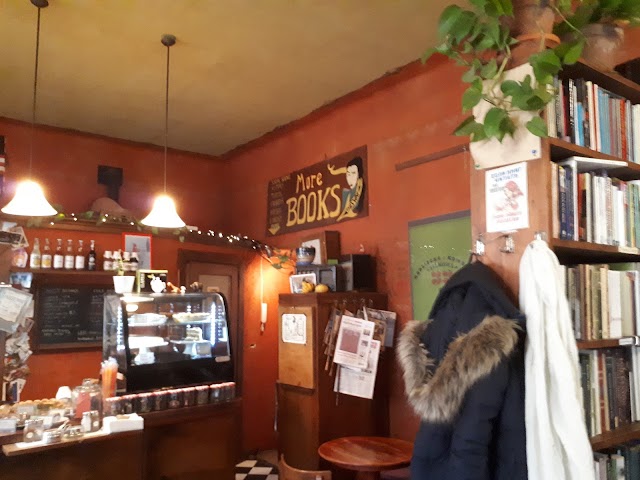 Massolit Books & Café