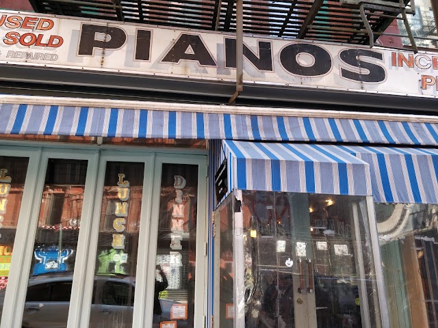 Pianos