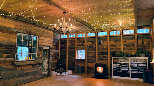 Lulu's Barn - Visual