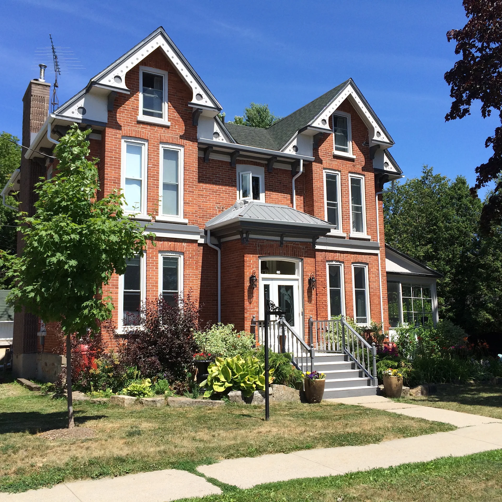 Seaway Manor Bed and Breakfast