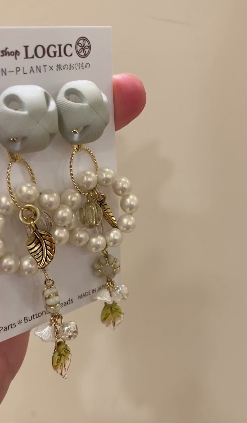 【ボタンマニアのアトリエ】 Ateliershop LOGIC （ロジック） 旅のおくりもの #ボタンのアクセサリー #button