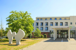 Photo n°2 de LEE Ji-Wann à Le Mans (Urologue)