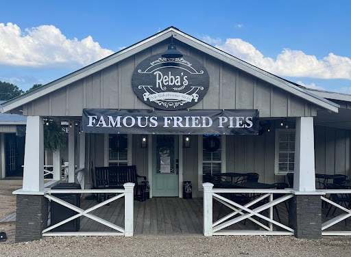 Reba’s - Visual