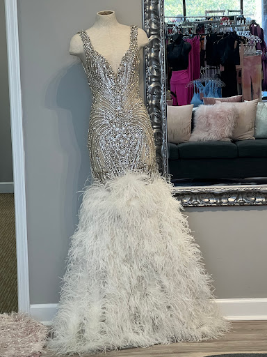 Glamour Girl Prom and Pageant - Thumbnail