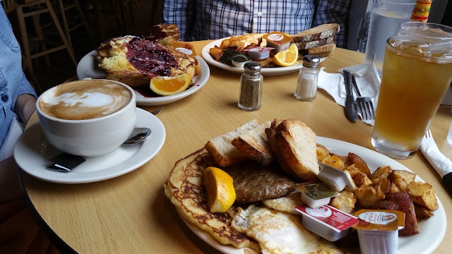 Trident Booksellers & Cafe