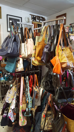 This & That Consignment Shop - Thumbnail