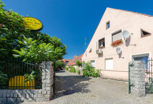 Amadeus Hotel