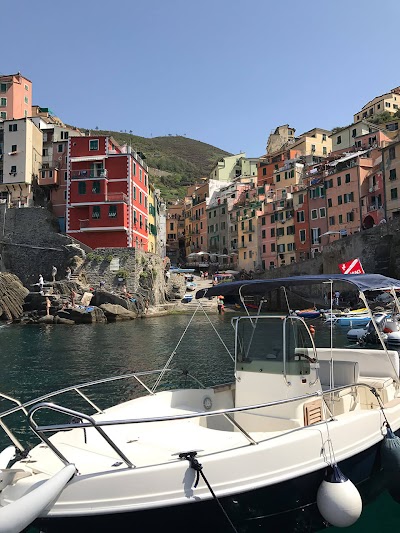 Cinque Terre Adventure Boat Tours