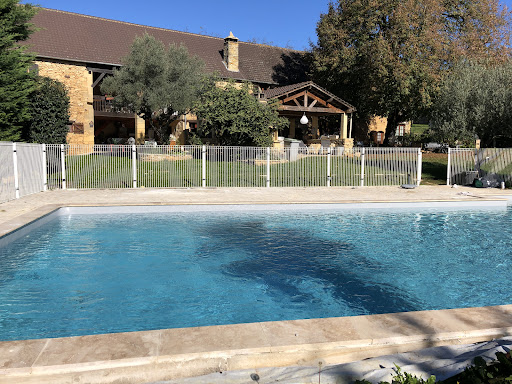 Photo de La Grange de Langlade: Gîte et Chambre d'hôtes, avec piscine et spa en campagne, Gîte de groupe en Dordogne, Périgord Noir à Proissans (24200)