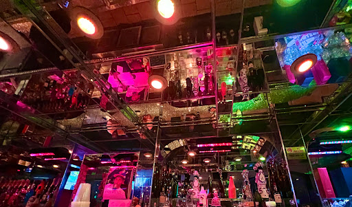 Edge Bar & Lounge - Thumbnail