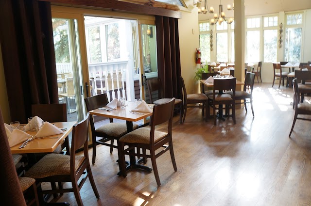 Pyramid Bistro