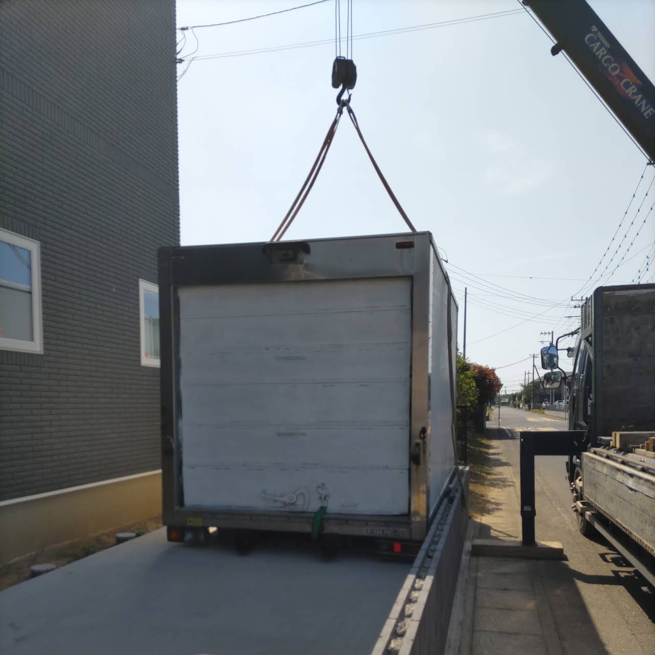 香取市】美品 鍵付き 保冷コンテナ (No.Y-225) 長さ約460cm×幅200cm×高