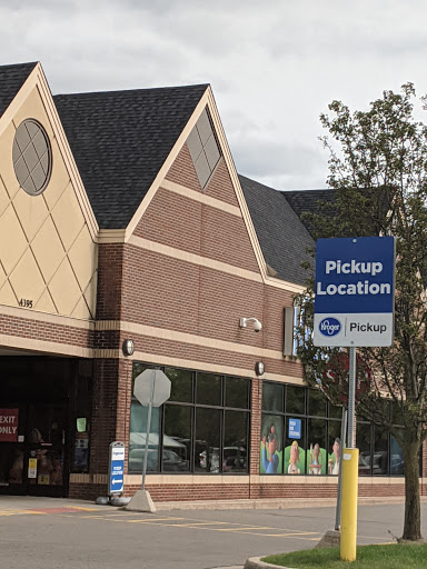 Crosswinds Mall Gallery - United States