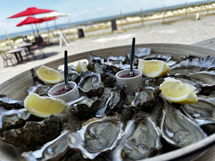 Photo n°1 de Cabane dégustation L'huître ZELY HAYE « Chez ziquette » à La Flotte (Restaurant de fruits de mer)