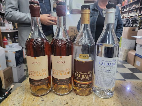 Chat's Liquors on Capitol Hill by null