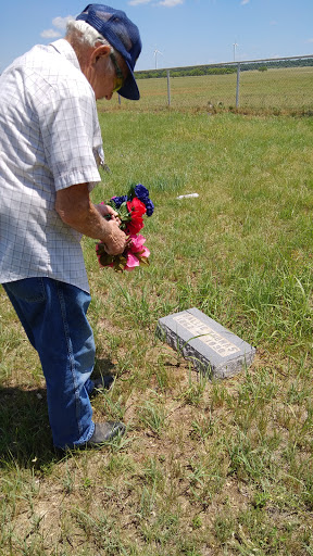 Caffey Cemetery Gallery - United States
