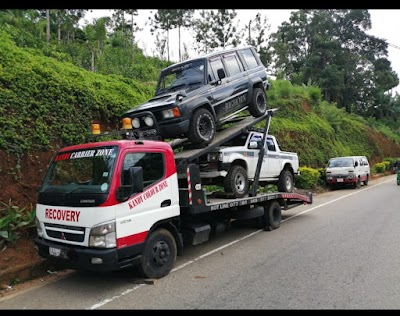 Photos of srilanka car carrier recovery service by A.A motors