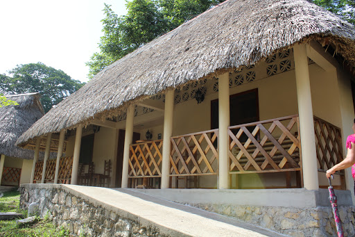 CENTRO ECOTURÍSTICO ESCUDO JAGUAR