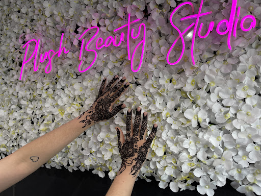 PLUSH BEAUTY STUDIO