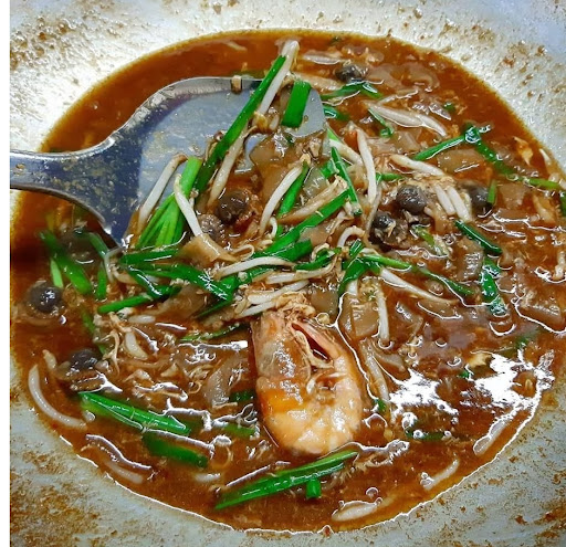 Rangka Ayam Grill & Char Kuey Teow (Seberang Masjid An-Nur Kampar)
