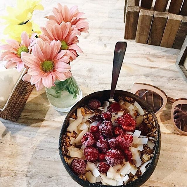 Nalu Bowls Crumble Crew