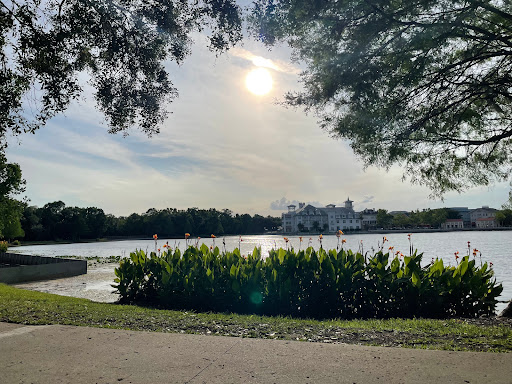 Lakeside Promenade Fountain Gallery - United States