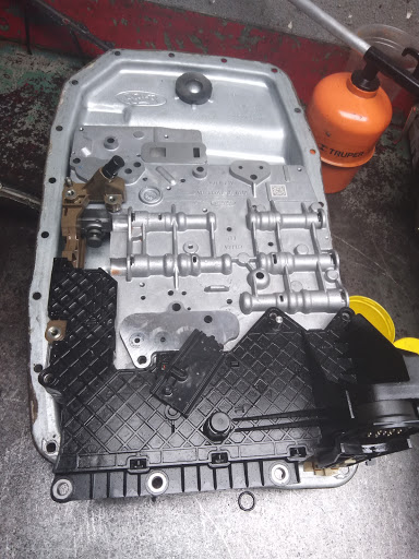 Mecànic's automotive workshop - Thumbnail