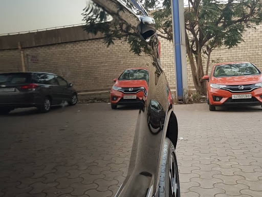 Nano Ceramic Glass Coating with Mirror Finish with 3 Years Warranty post image