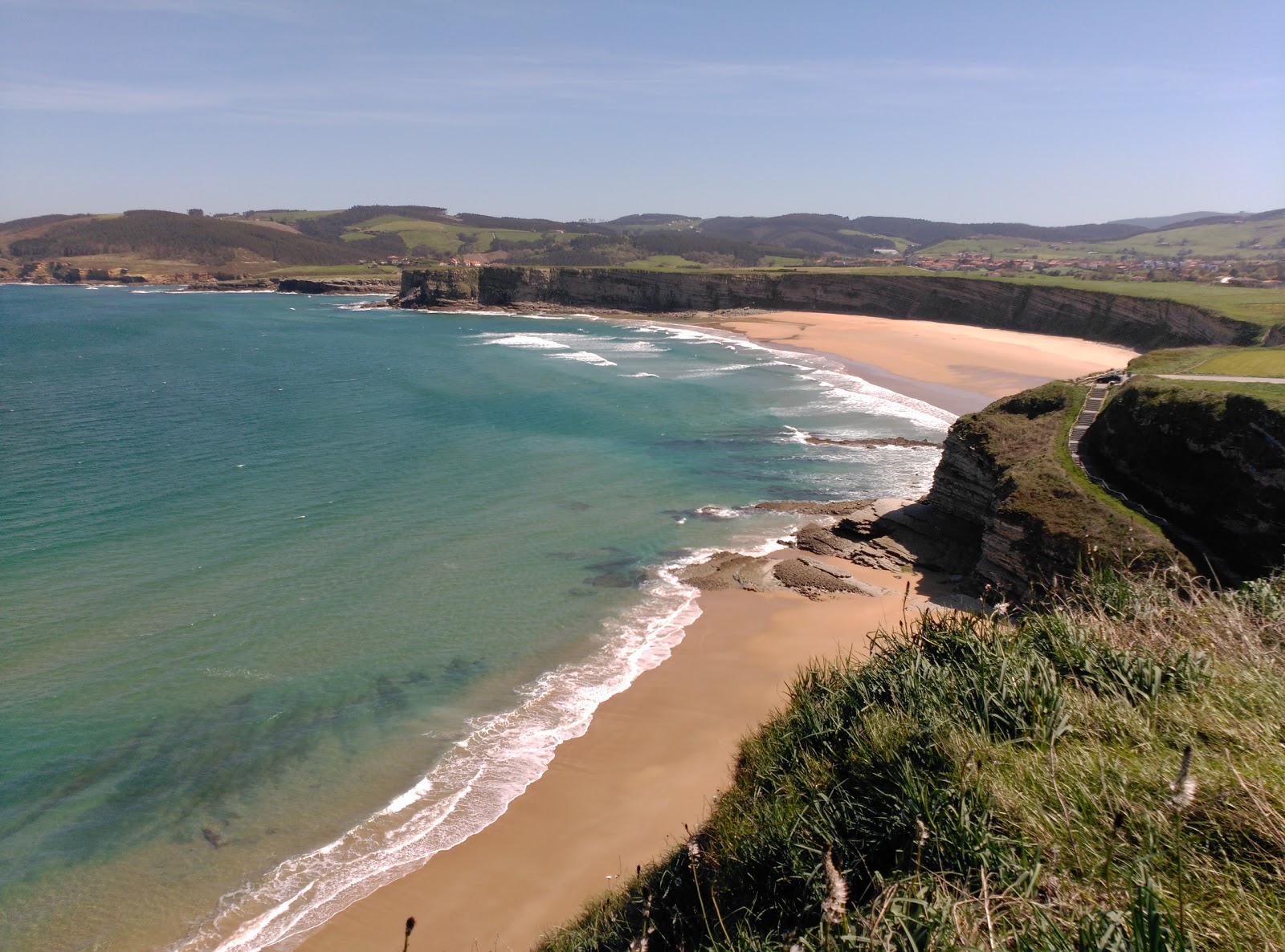 Resultado de imagen de playa galizano cantabria